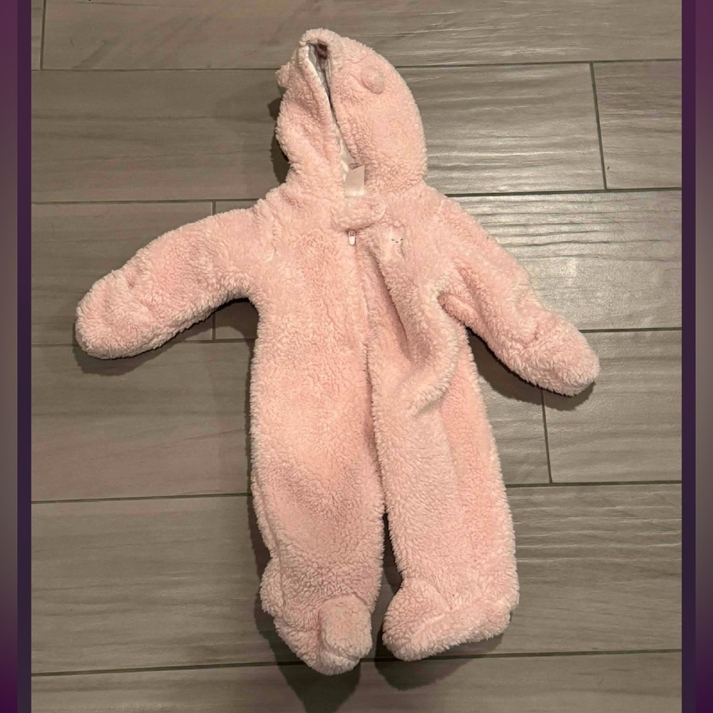 Cozy Pink Fleece Baby Onesie NEWBORN zip up no stains or wear